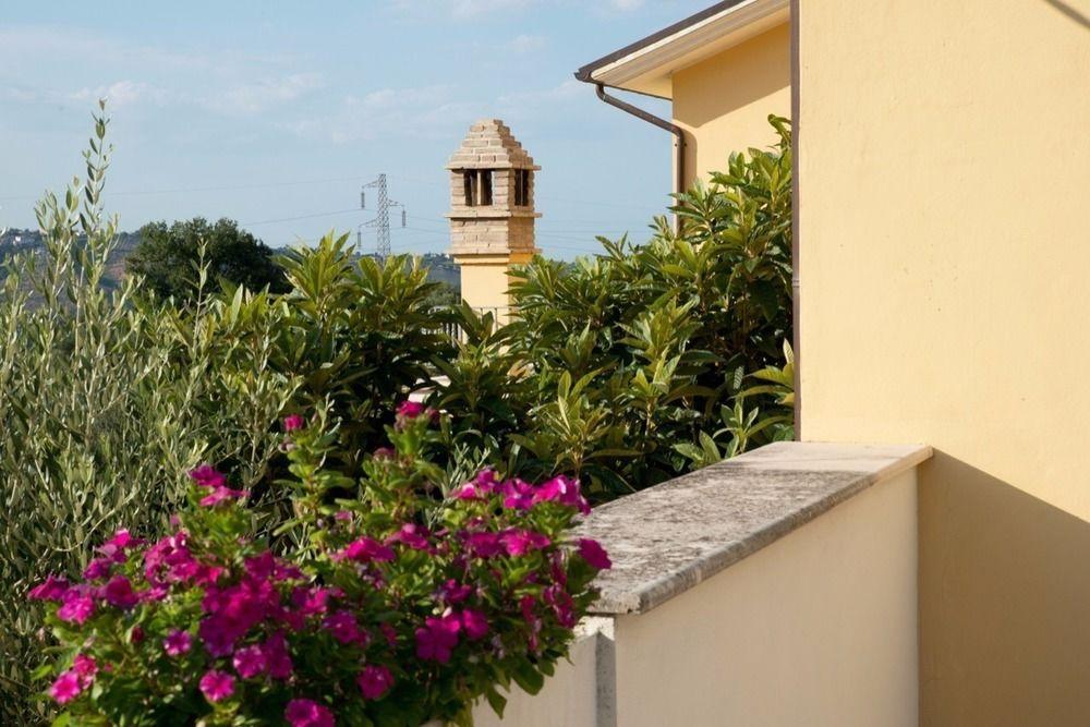 Agriturismo Il Casolare Di Nonno Mario 마노펠로 외부 사진