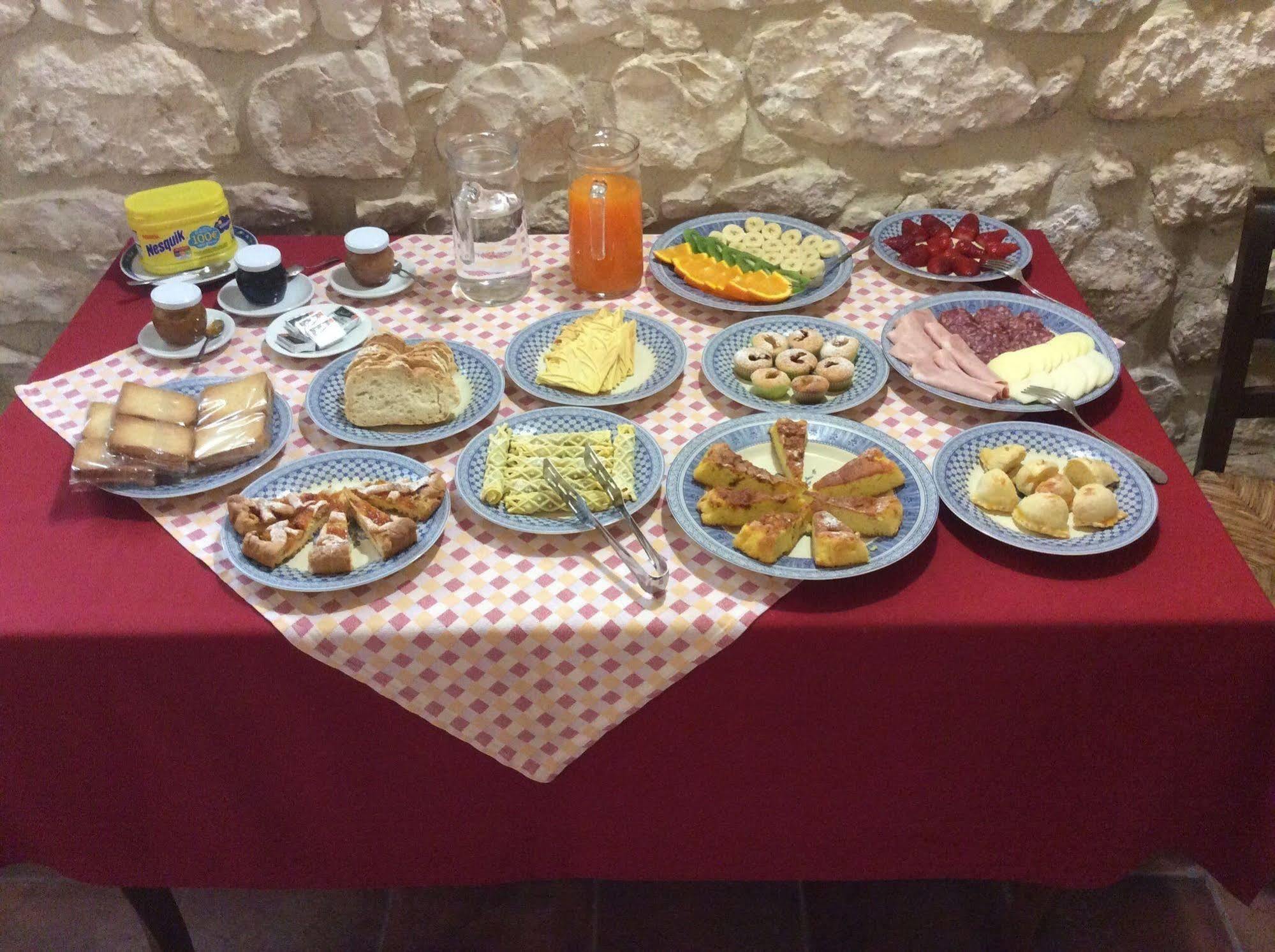 Agriturismo Il Casolare Di Nonno Mario 마노펠로 외부 사진