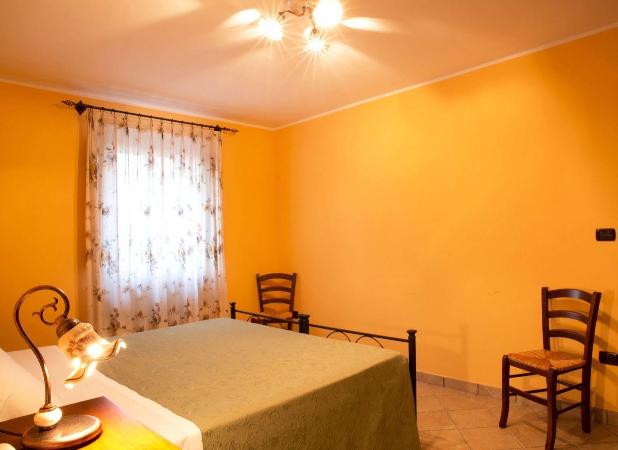 Agriturismo Il Casolare Di Nonno Mario 마노펠로 외부 사진
